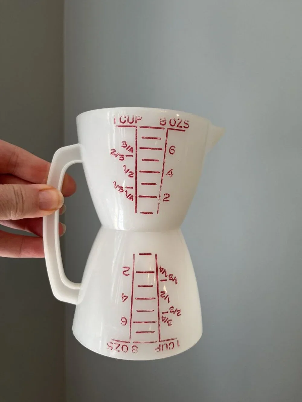 Vintage Tupperware Double-Sided Measuring Cup Hourglass Design 1 Cup 8 Oz Wet/Dr